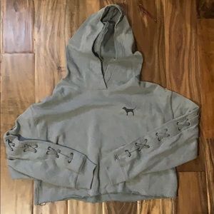 Cropped hoodie